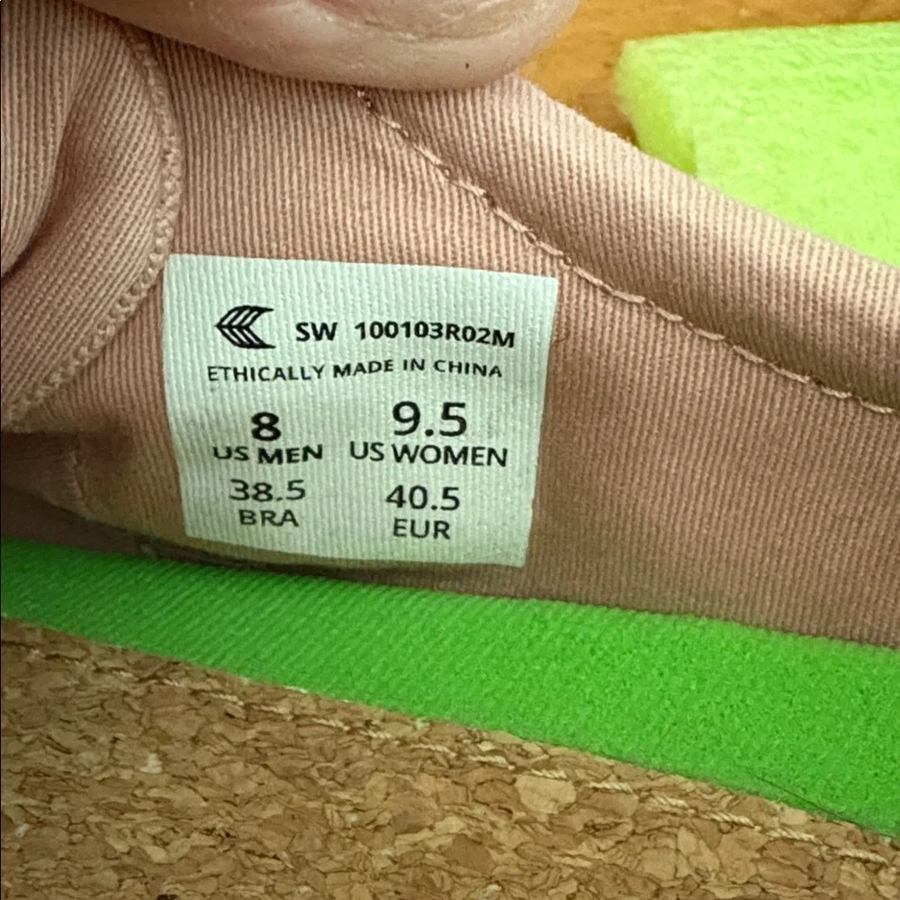 Cariuma OCA Low Pink Rose canvas vegan sneakers women’s size 9.5 EUC